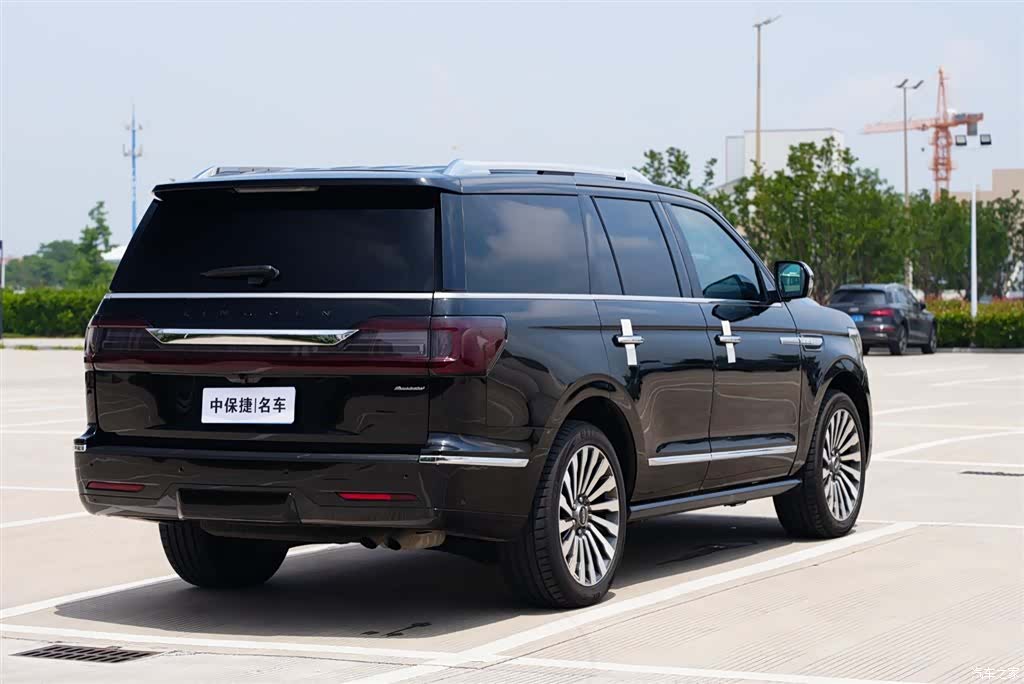 Lincoln Navigator, 2018 25