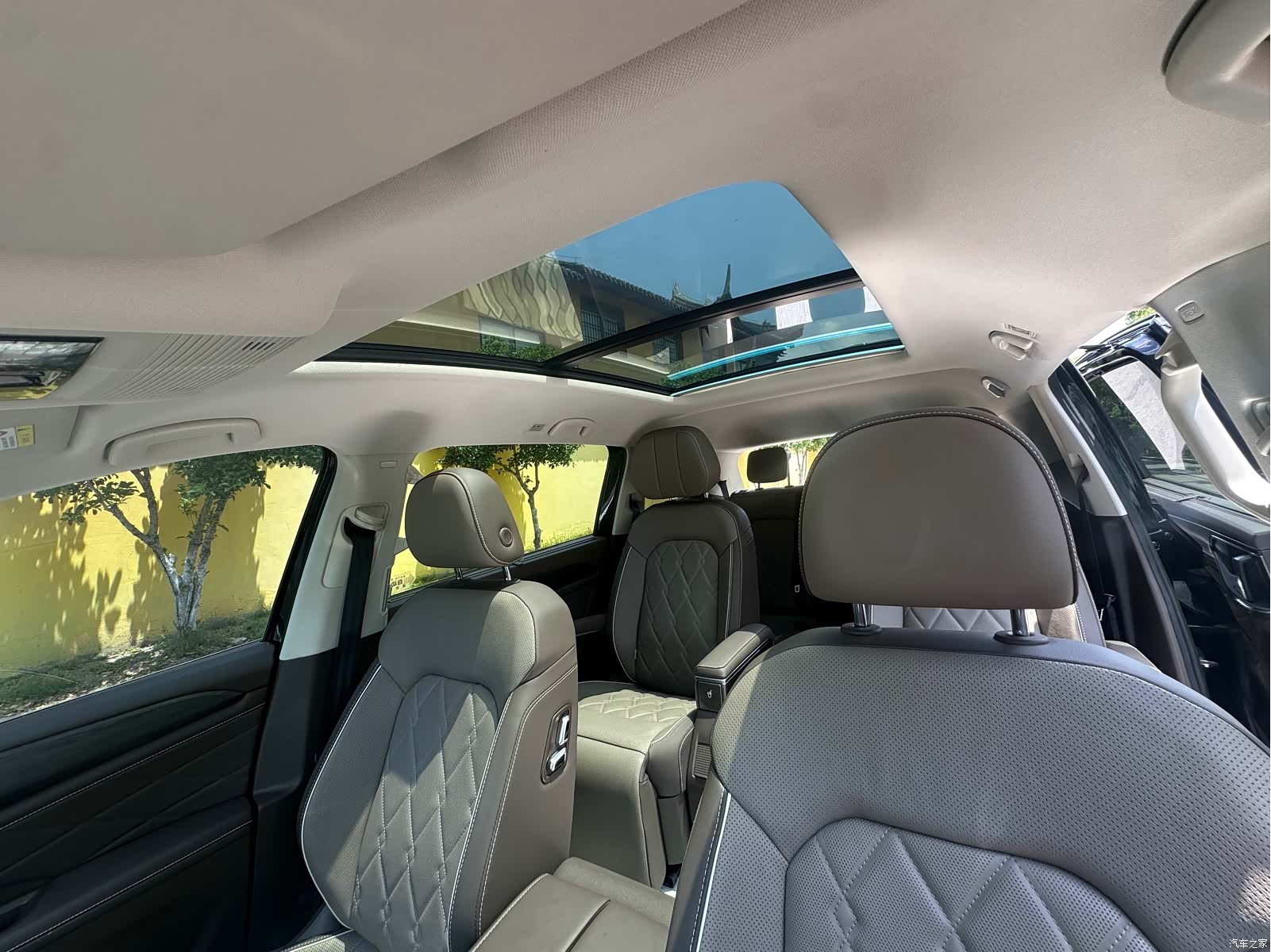 Volkswagen Viloran, 2023 18