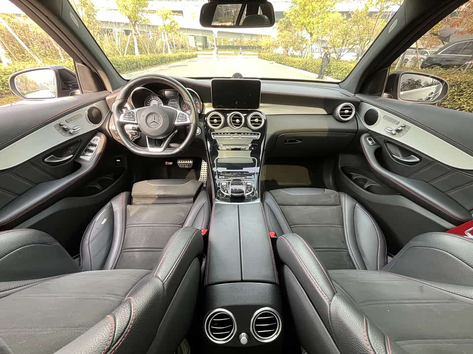 Mercedes-Benz GLC AMG