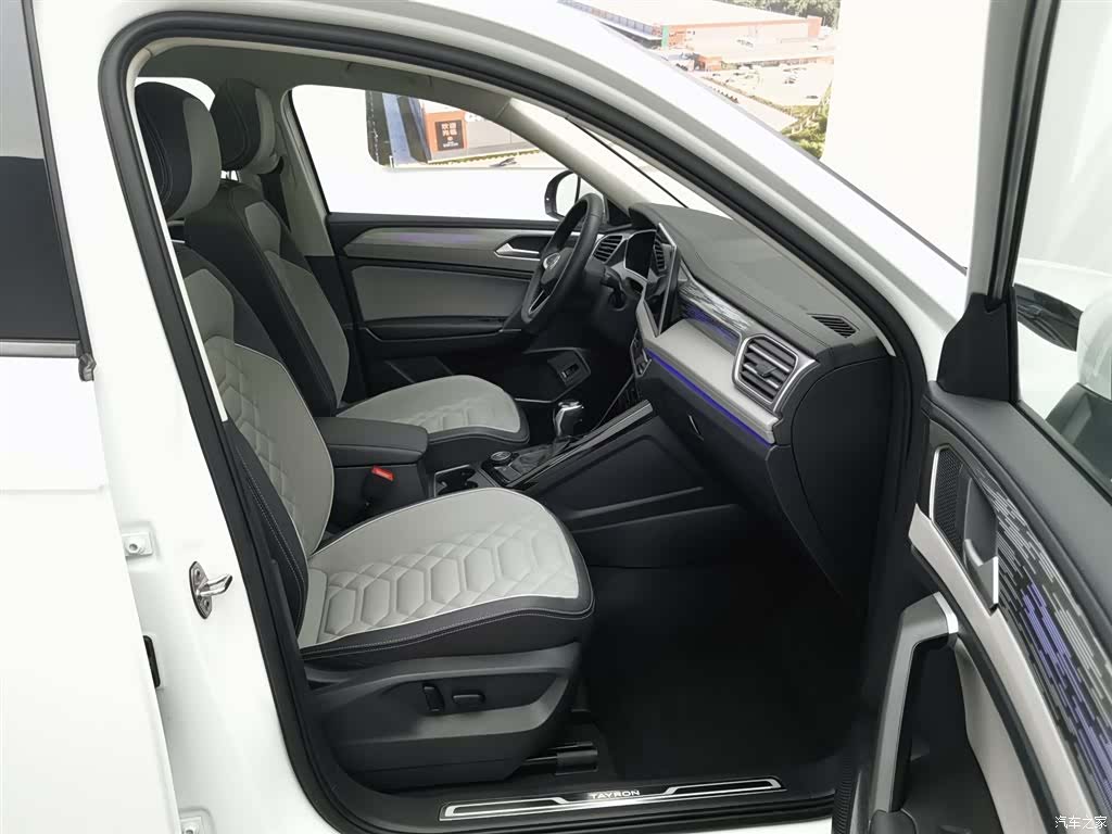 Volkswagen Tayron, 2023 23