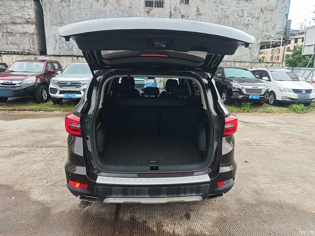 DongFeng AX7, 2018 19