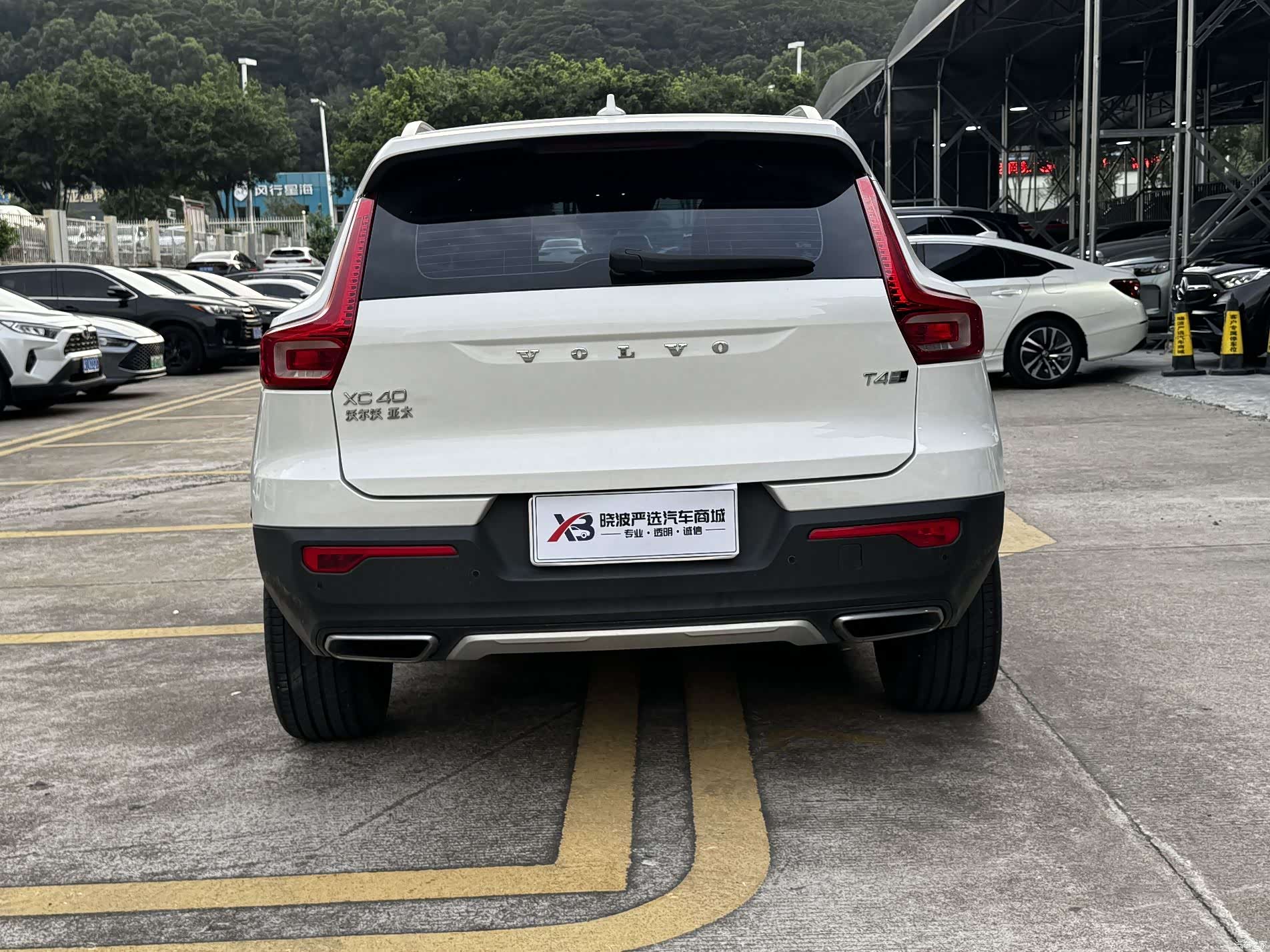 Volvo XC40, 2020 все фото