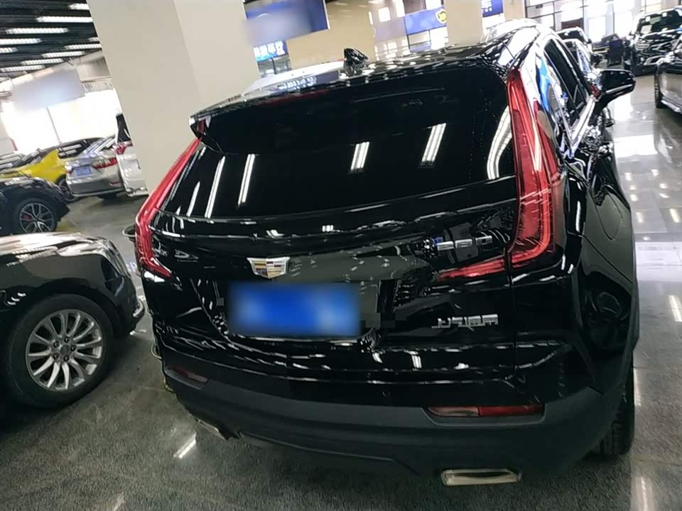 Cadillac XT4