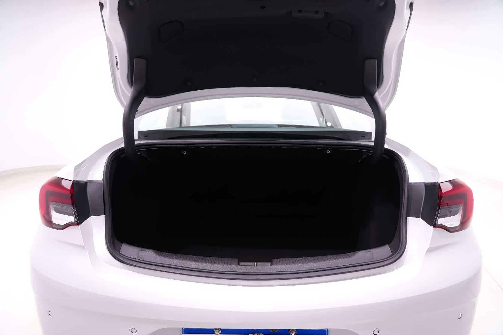 Buick Regal, 2025 13