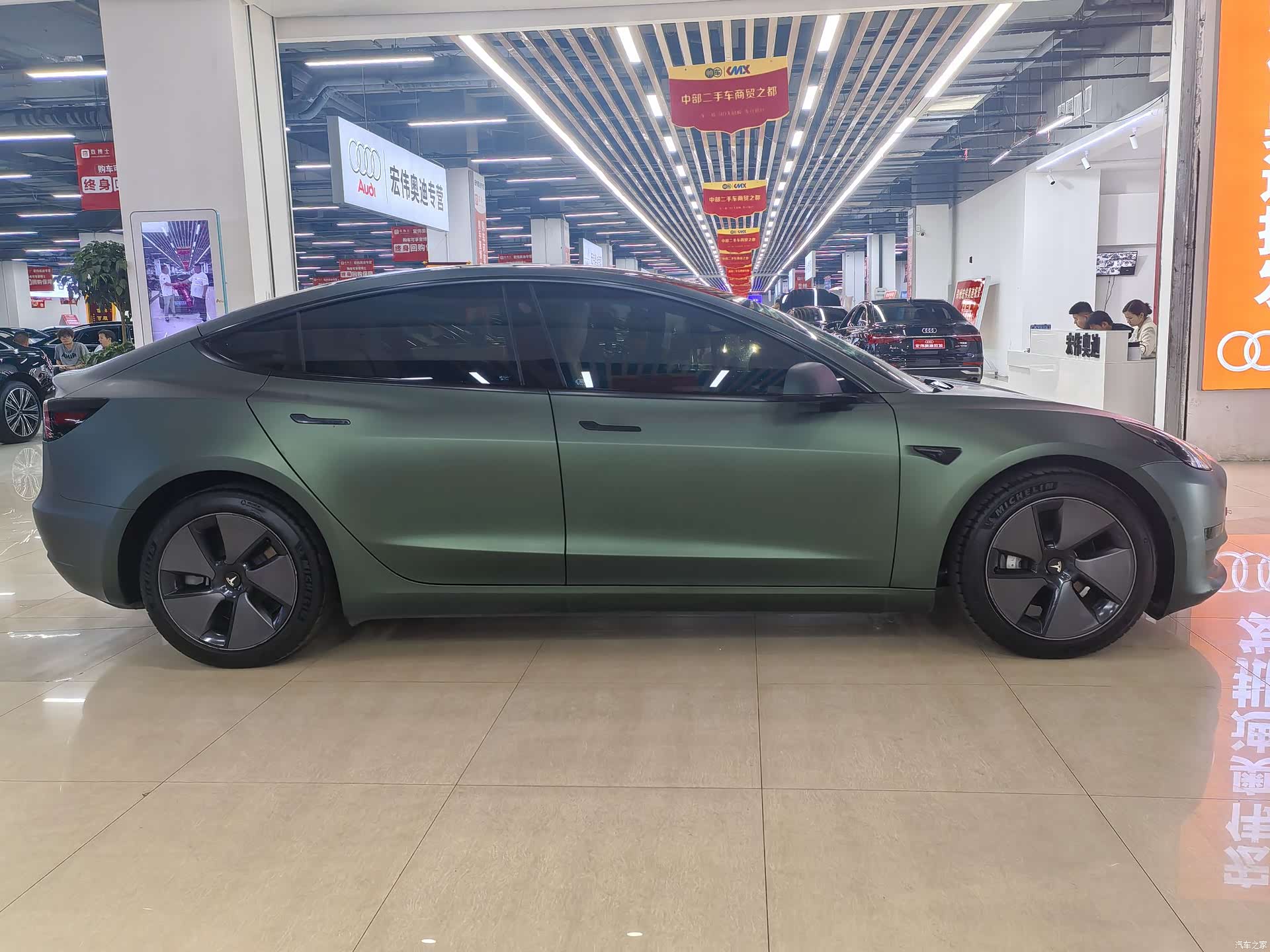 Tesla Model 3, 2022 4