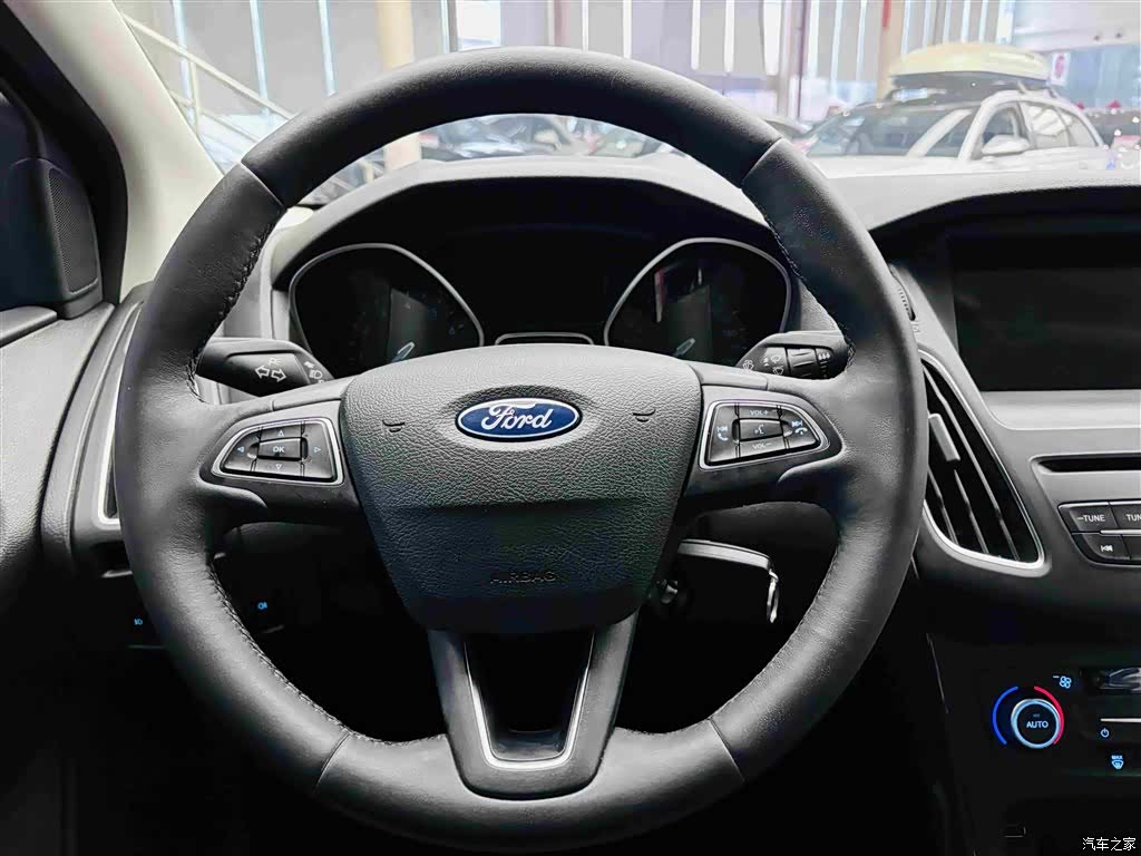 Ford Focus, 2018 15