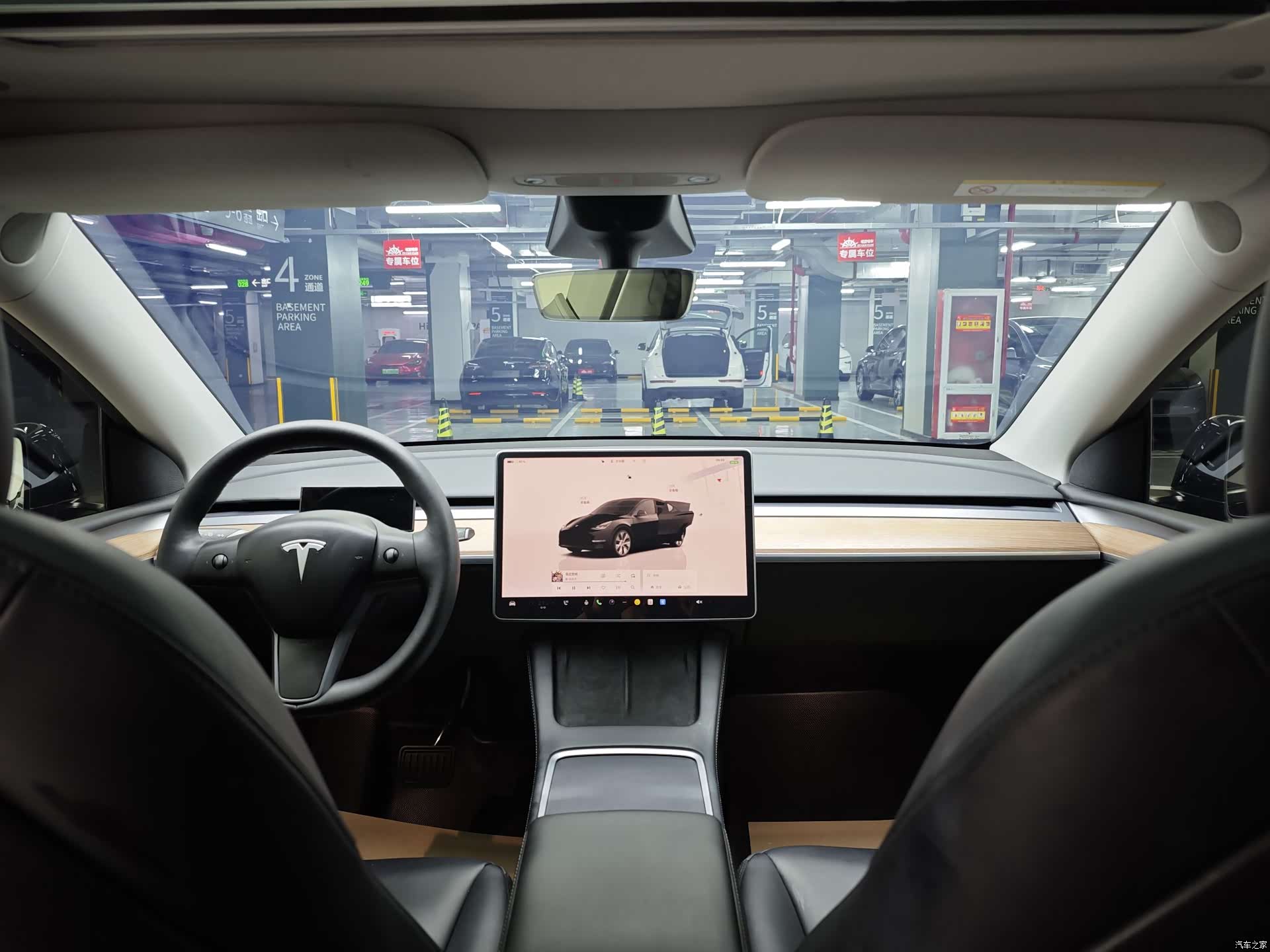 Tesla Model Y, 2022 14