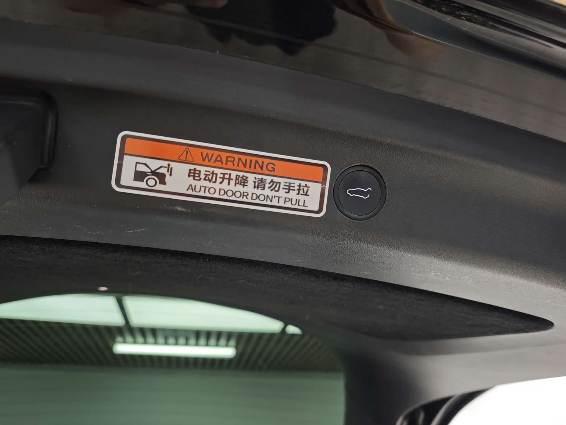 Tesla Model Y, 2022 26