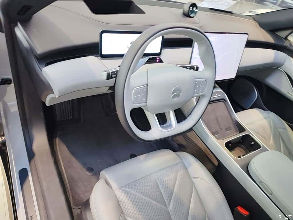 NIO ET5, 2025 10