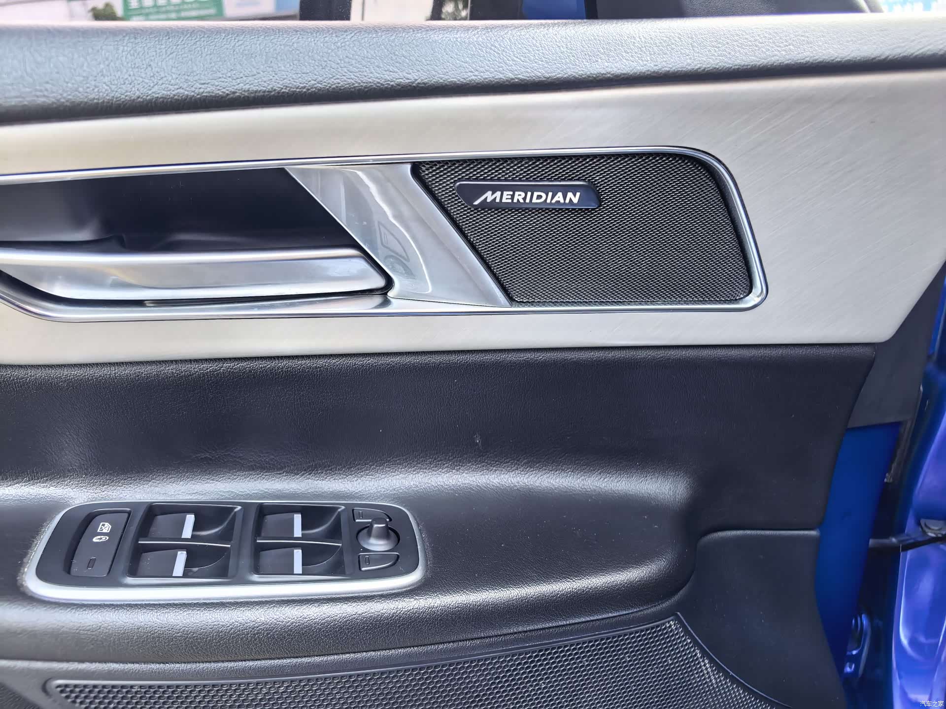 Land Rover XEL, 2020 все фото