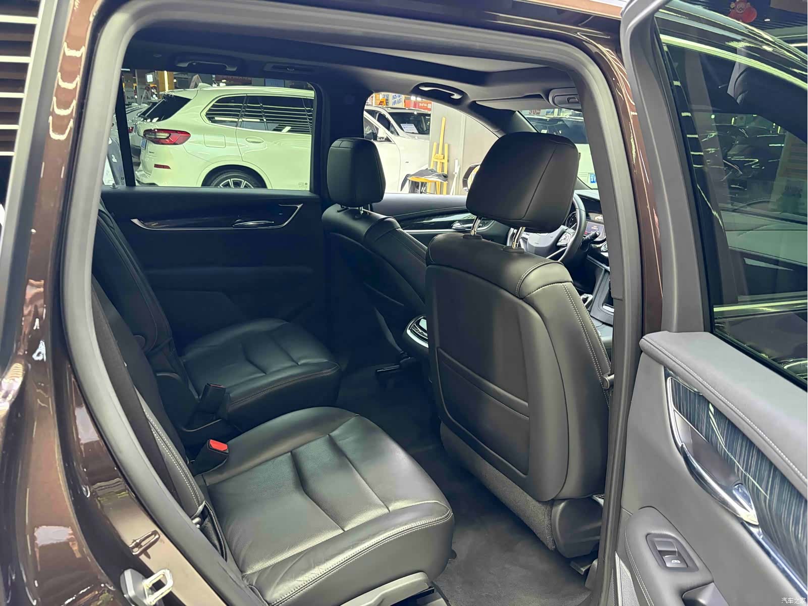 Cadillac XT6, 2021 13