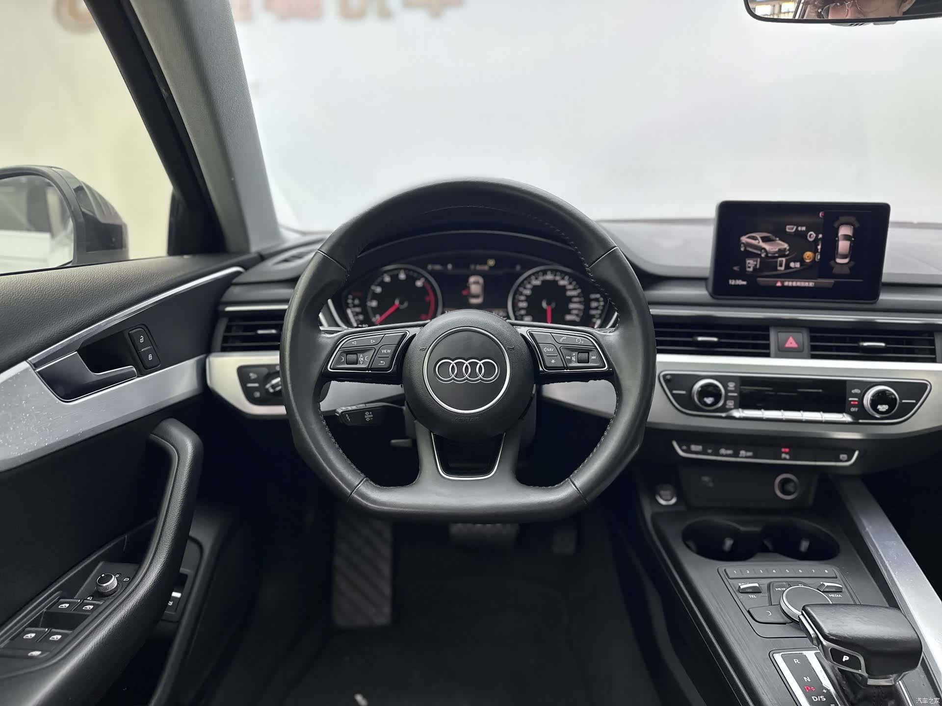 Audi A4L, 2018 6