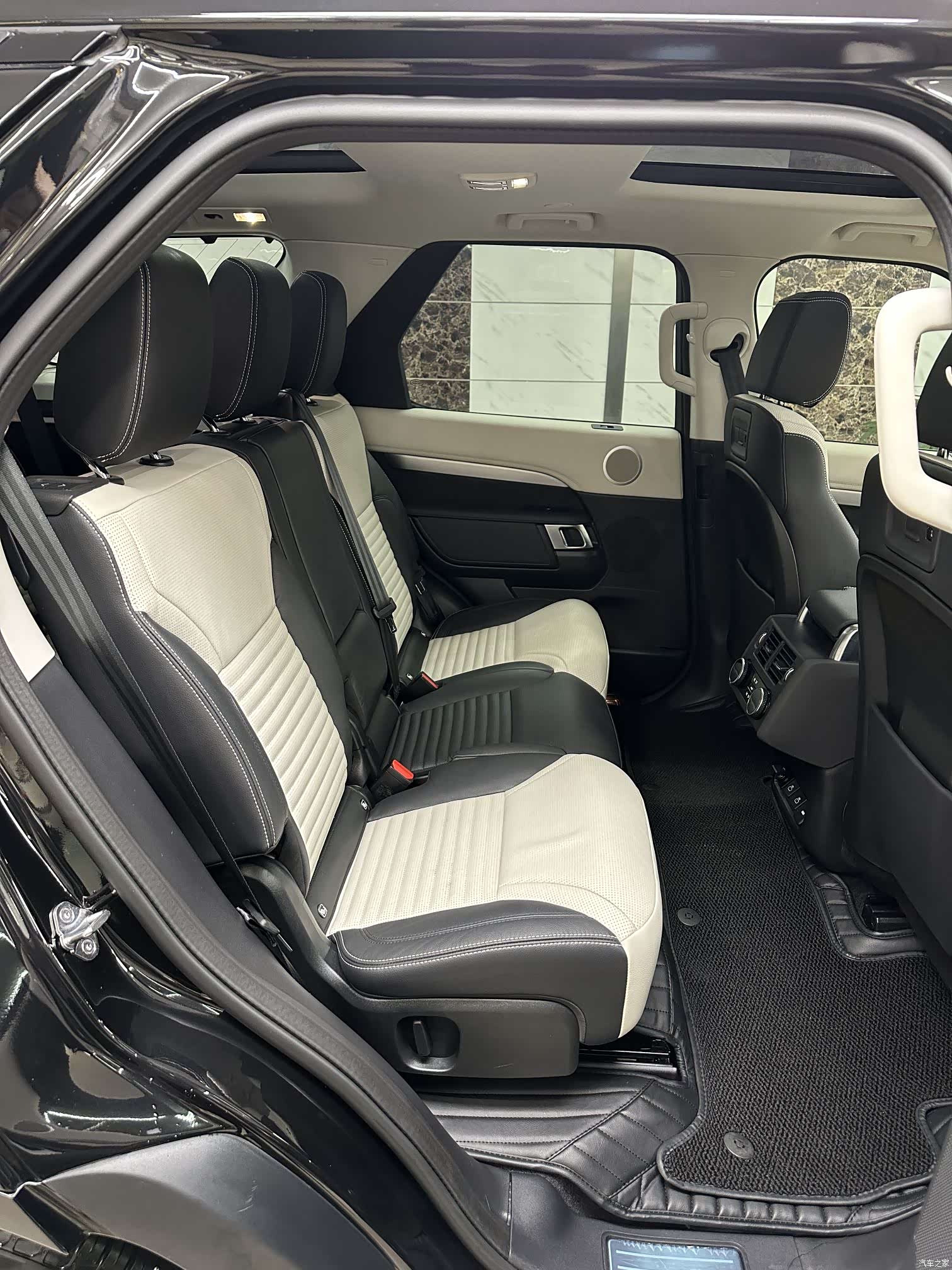 Land Rover Discovery, 2022 15