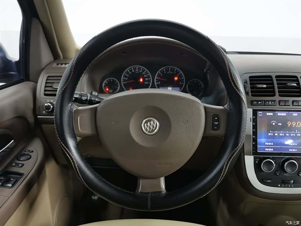 Buick GL8, 2016 11