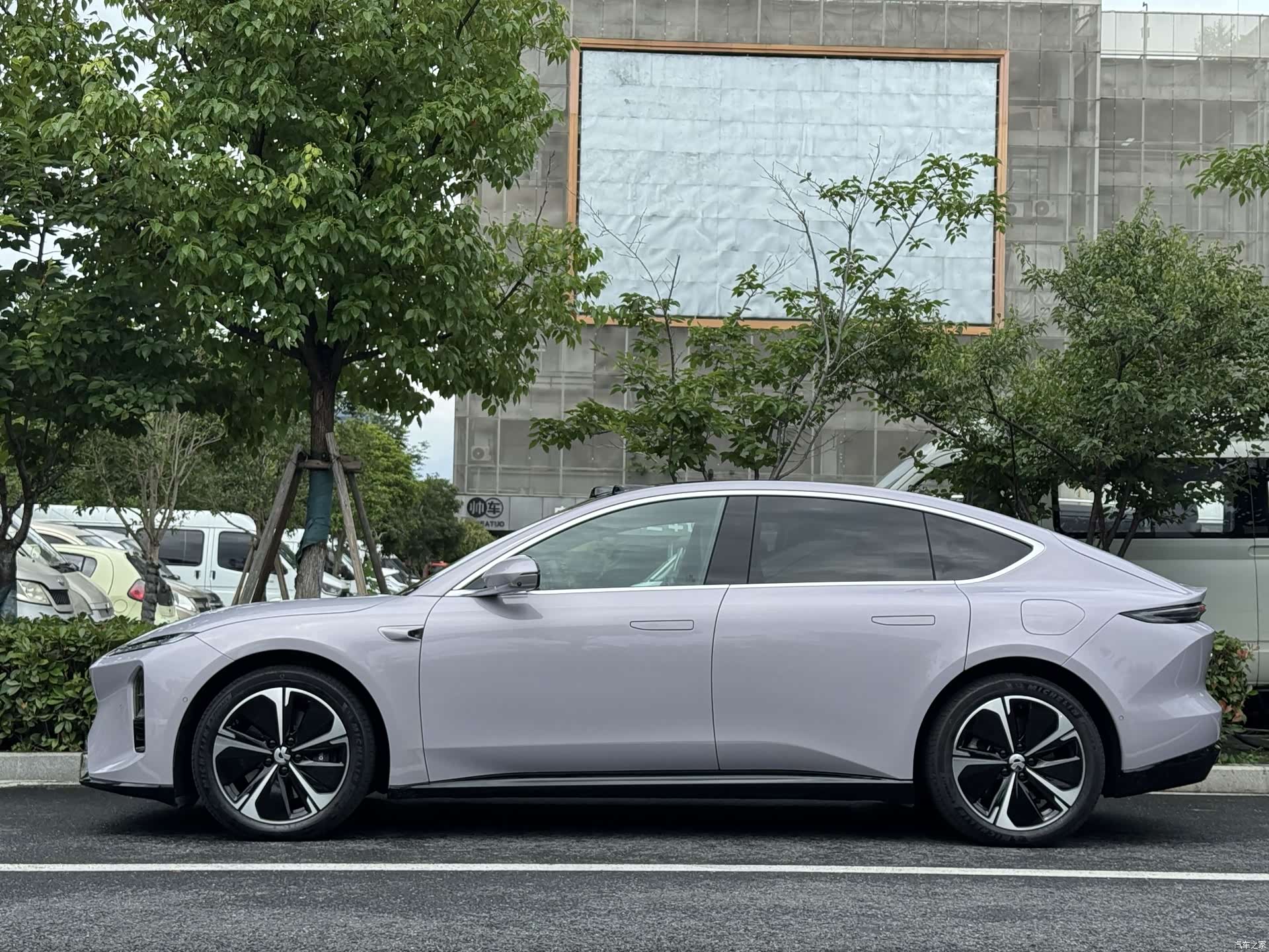 NIO ET5, 2025 все фото