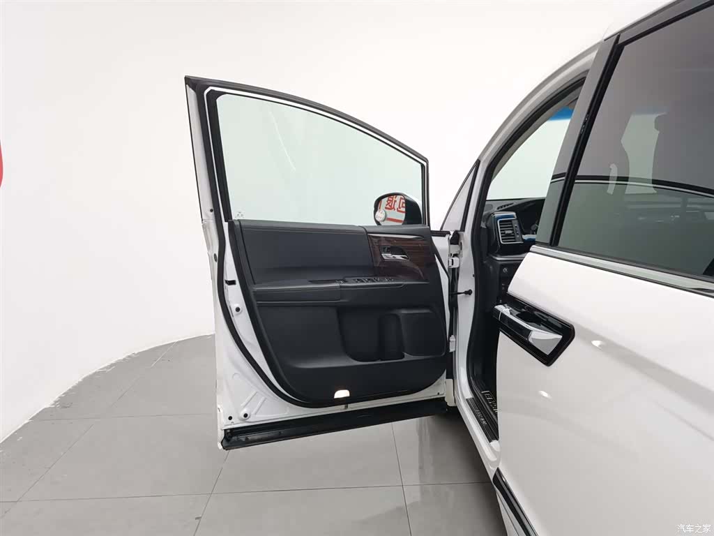 Honda Elysion, 2017 8