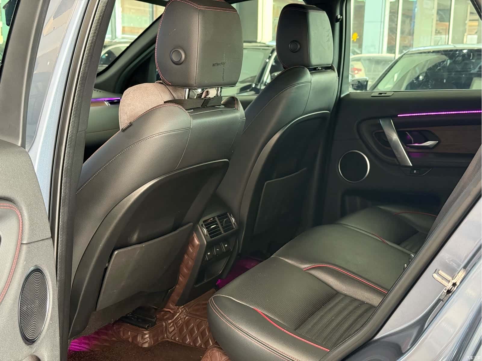 Land Rover Discovery, 2021 6
