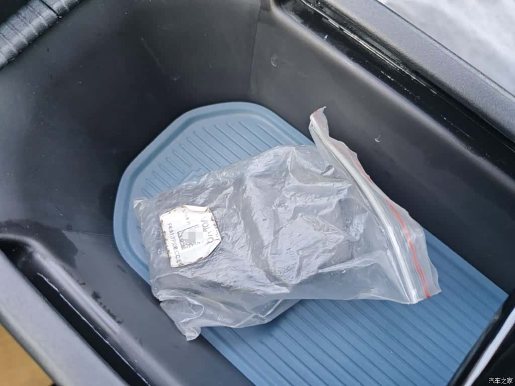 Volvo EX30, 2025 9