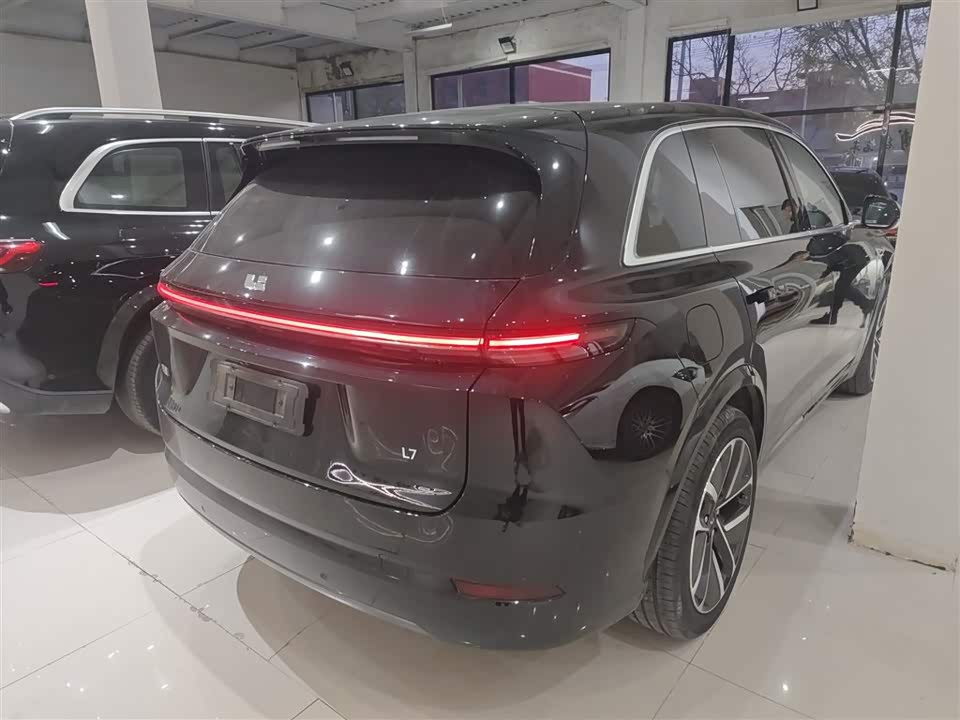 Li Auto Ideal L7