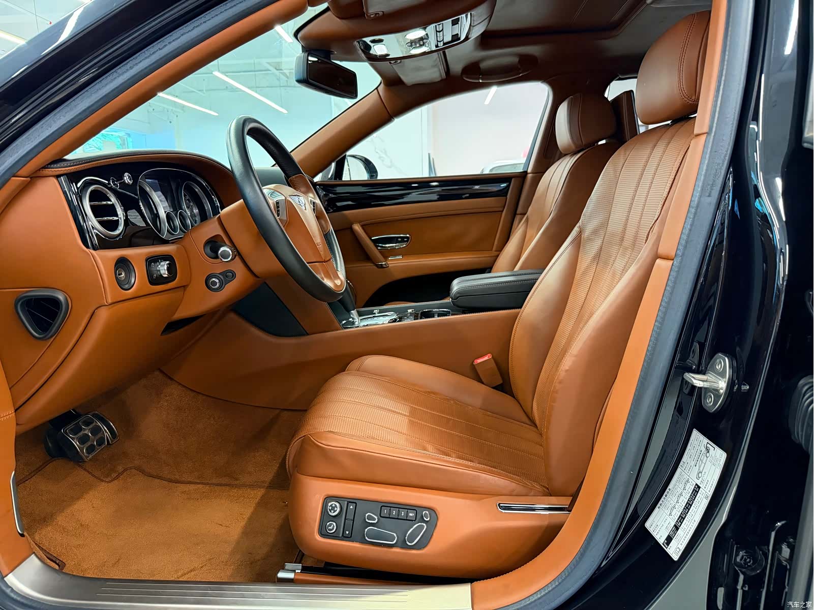 Bentley Flying Spur, 2014 все фото