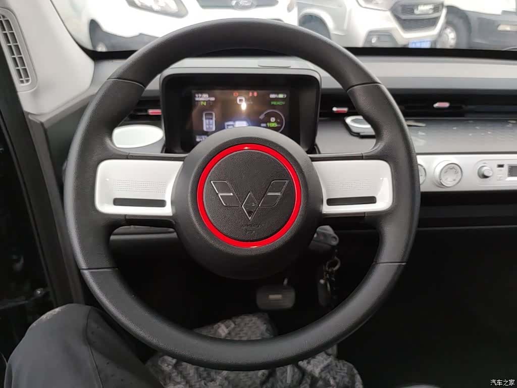 Wuling MINIEV, 2022 11