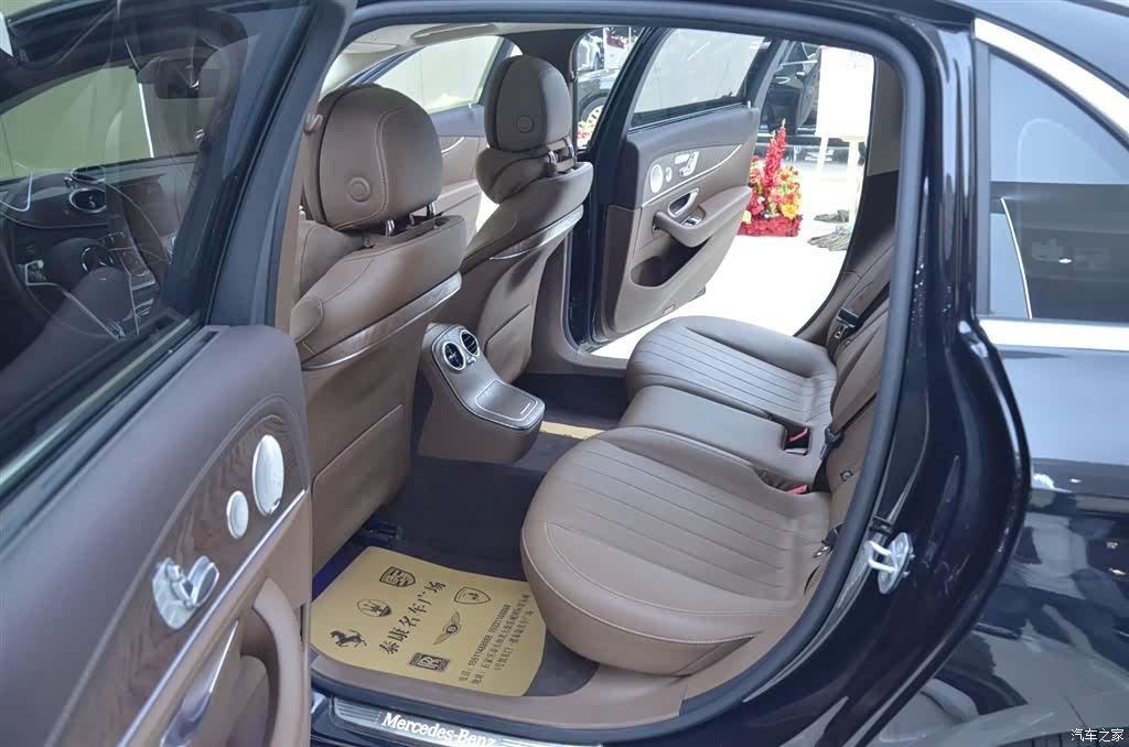 Mercedes-Benz E-Class, 2023 все фото