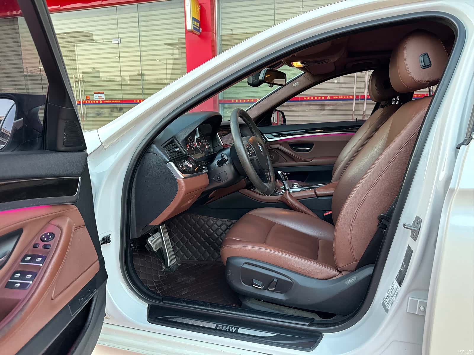 BMW 5 Series, 2016 16