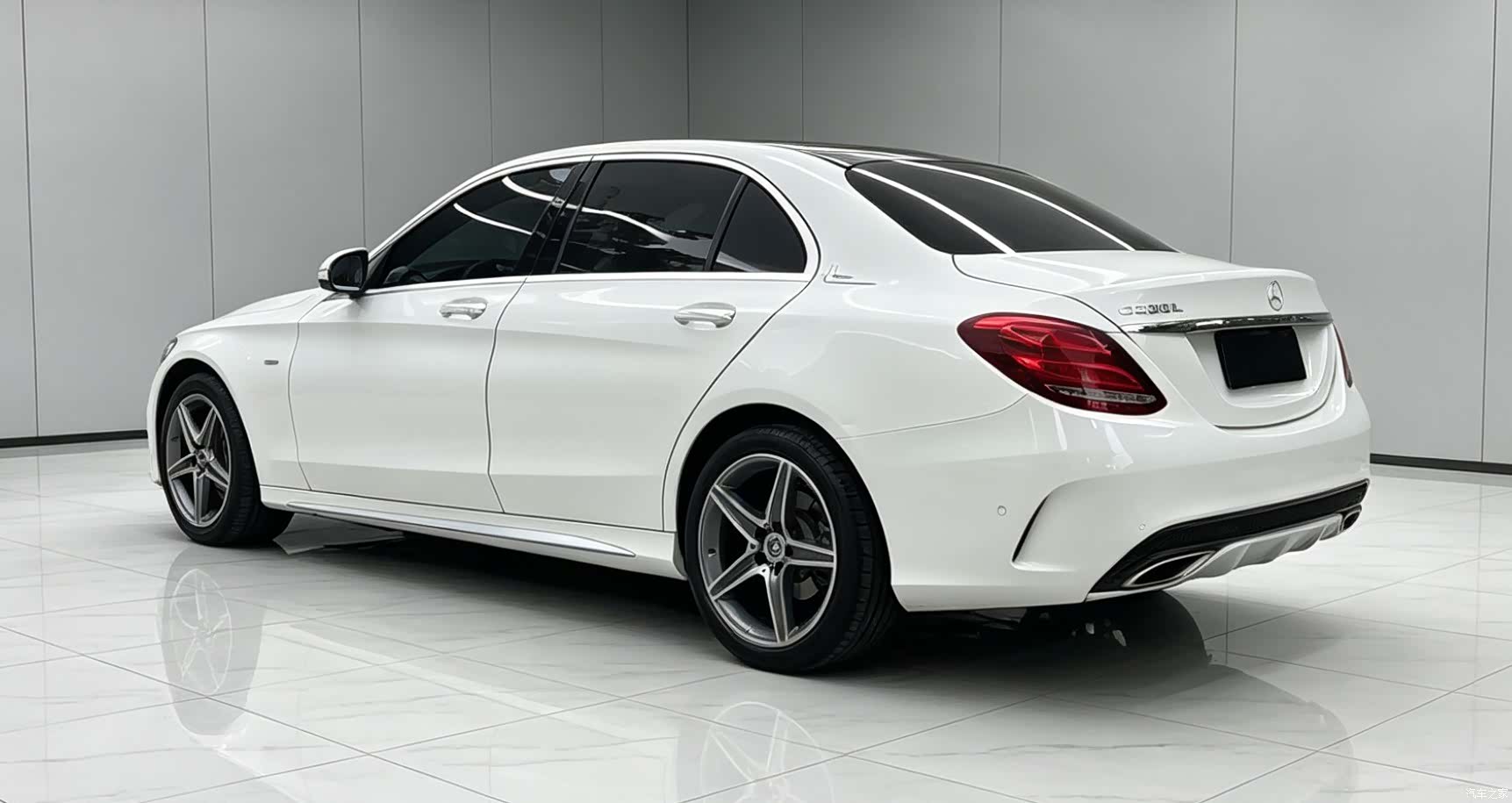 Mercedes-Benz C-Class, 2018 4