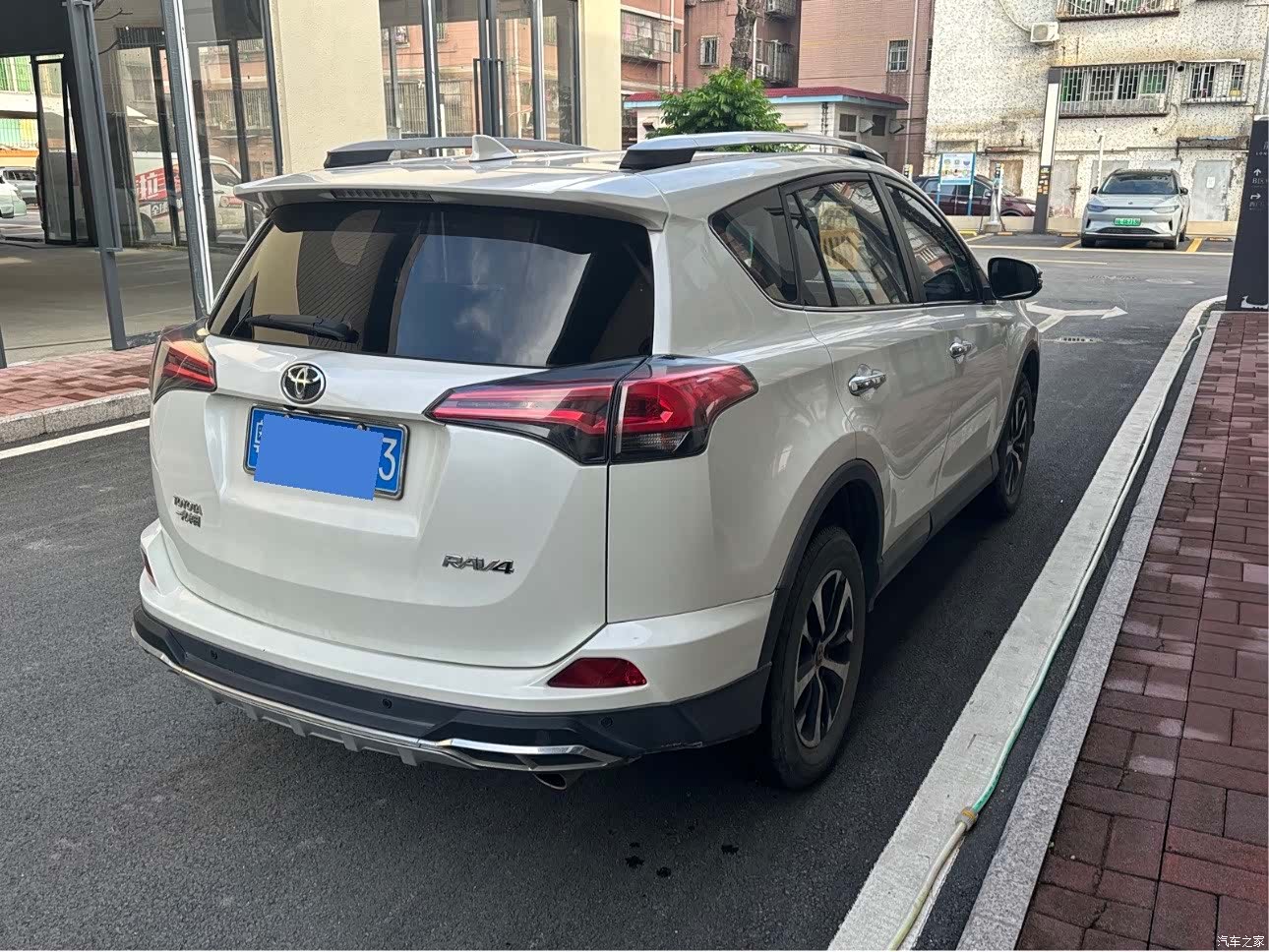 Toyota RAV4, 2017 6