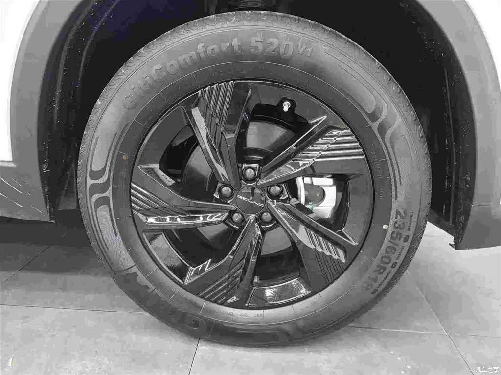 BAIC X7, 2025 19