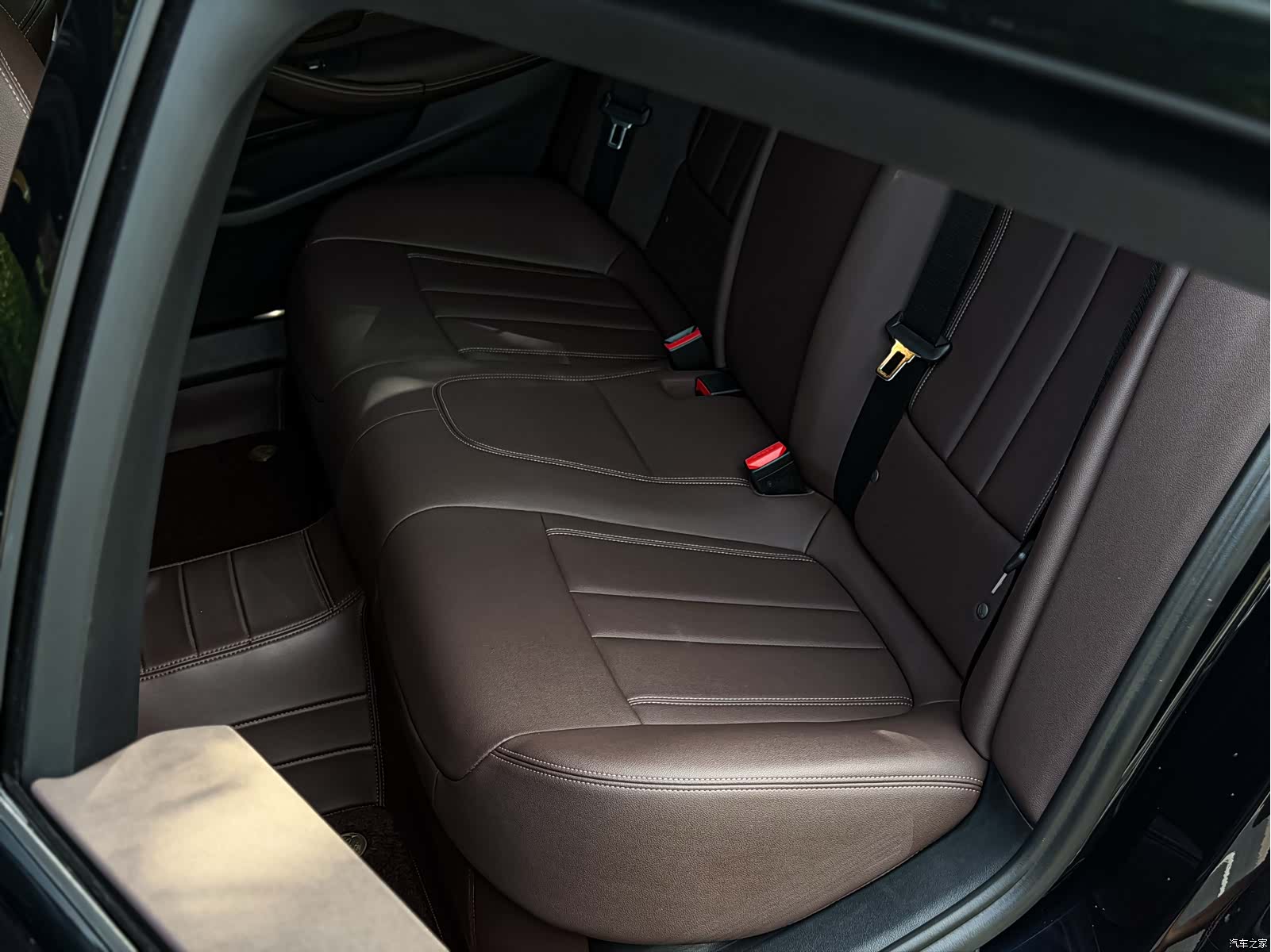 BMW 5 Series, 2020 13