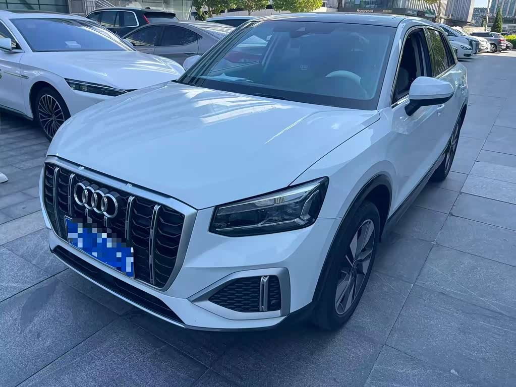 Audi Q2L 2022 35 TFSI Luxury