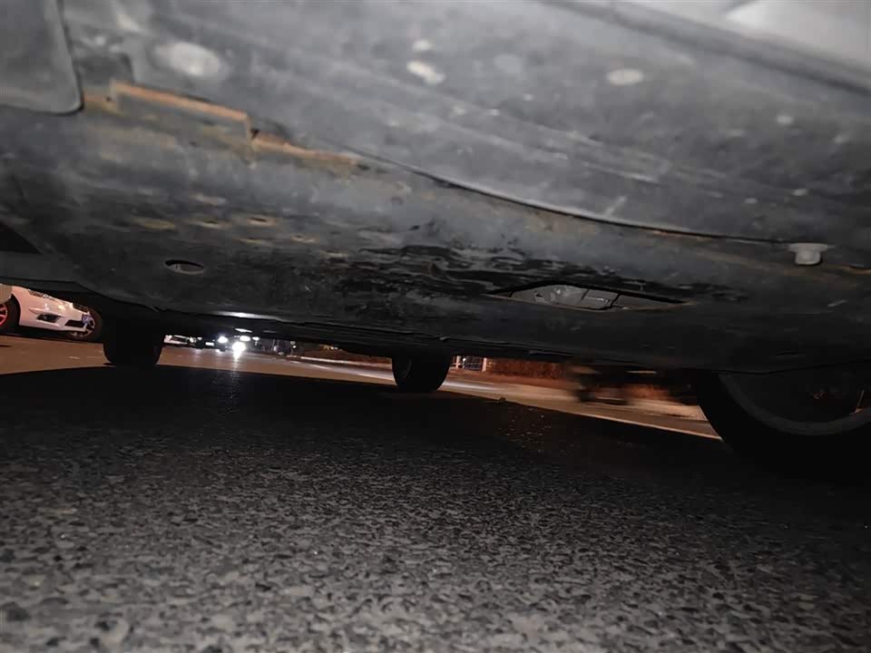 Volkswagen T-ROC exploring Songs