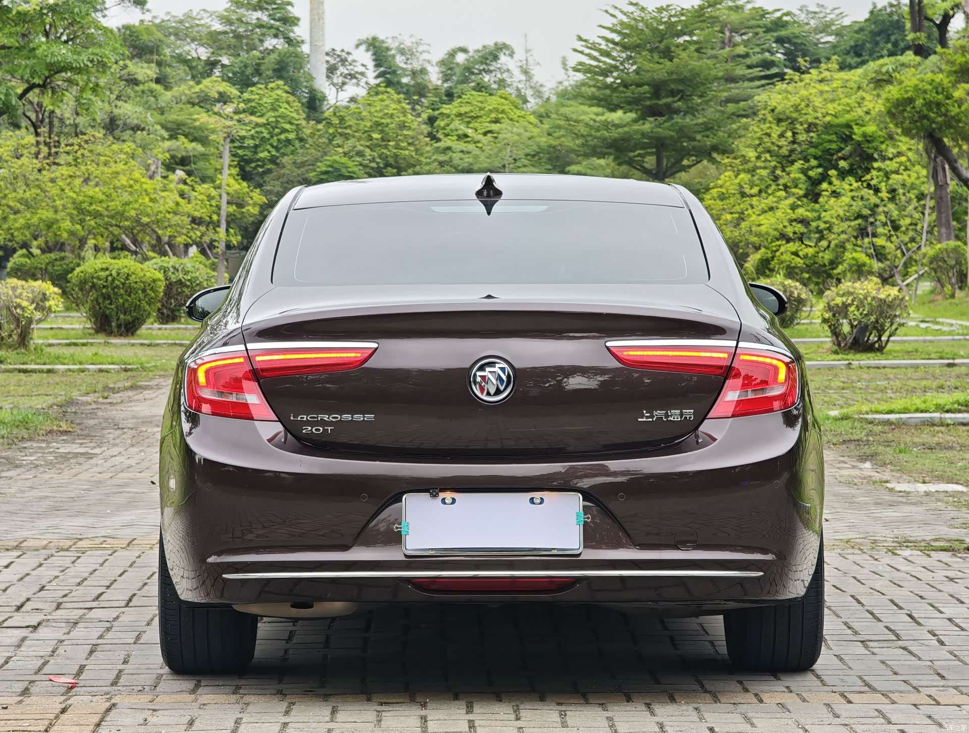 Buick LaCrosse, 2017 17