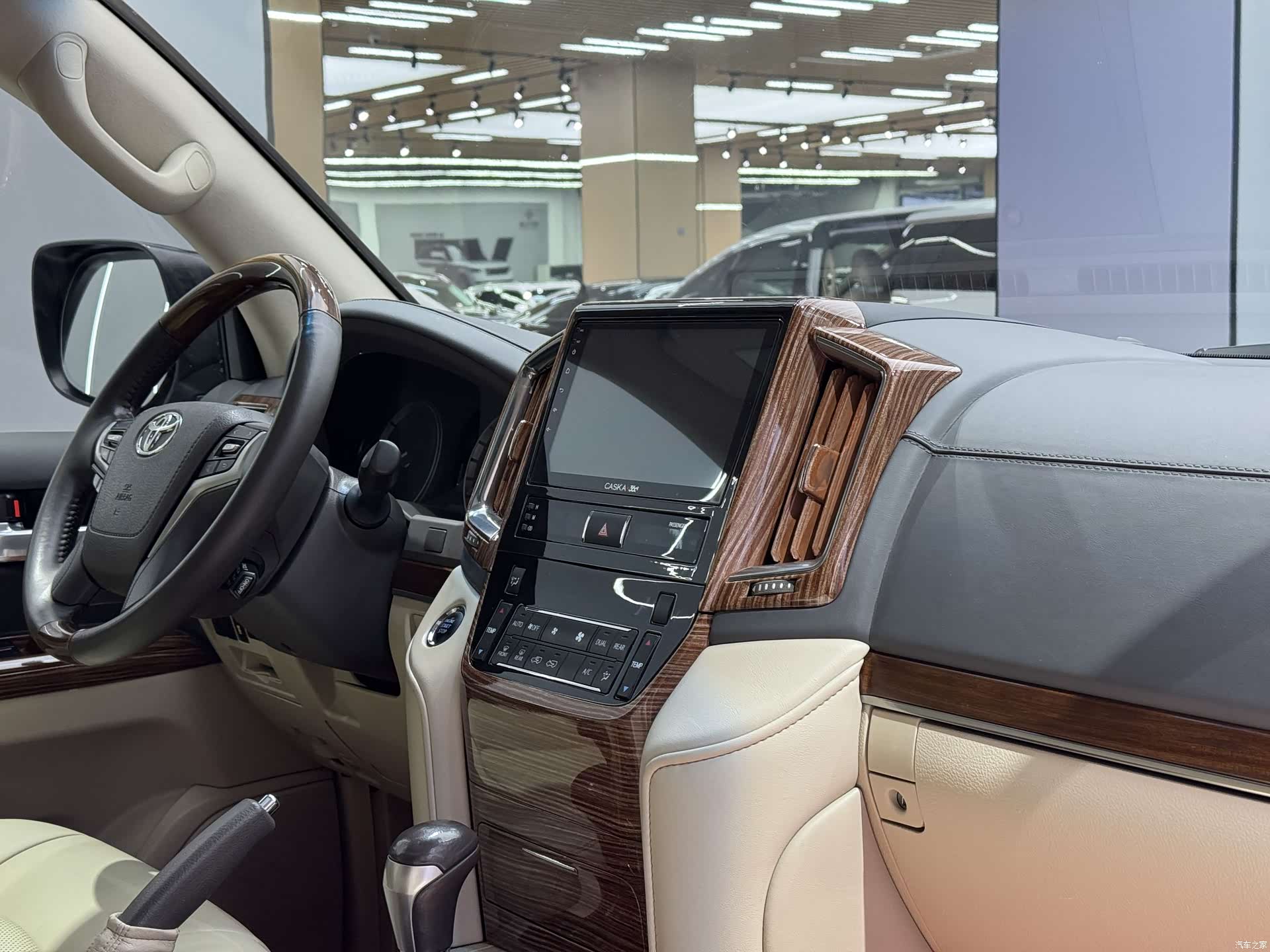 Toyota Land Cruiser, 2019 20