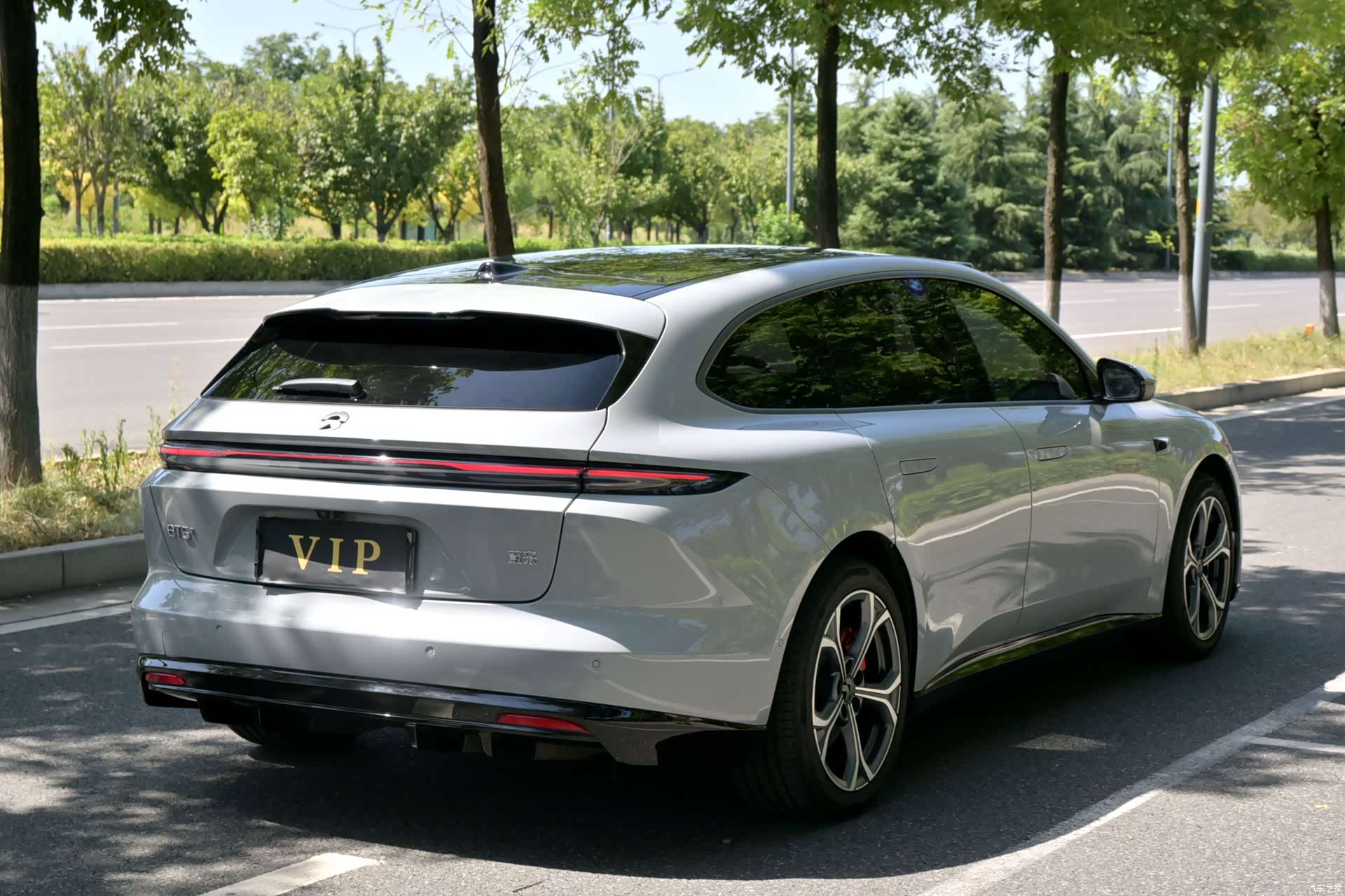 NIO ET5, 2025 4