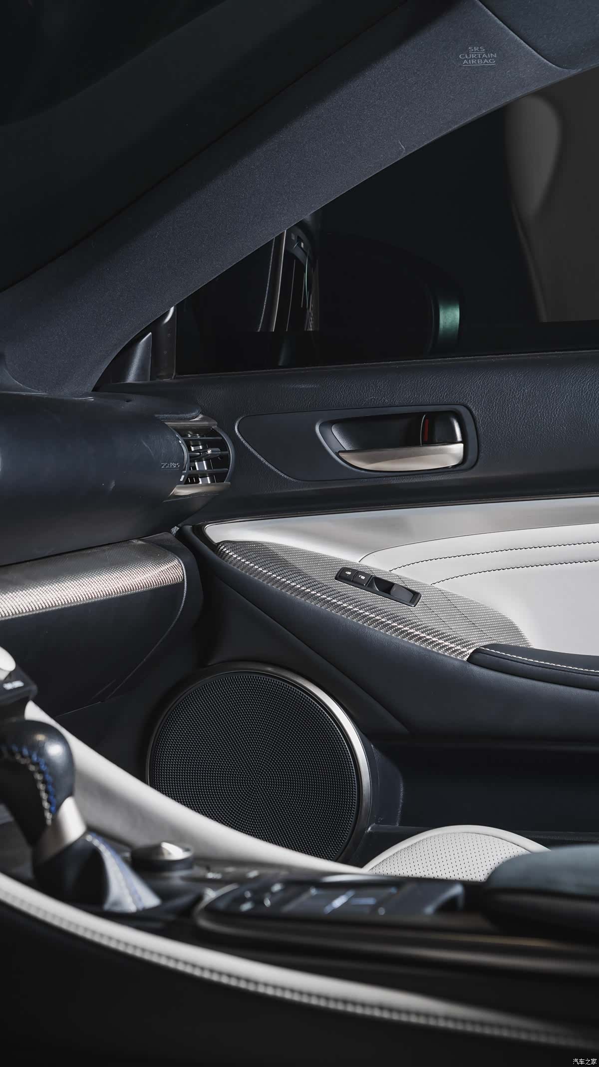 Lexus RC, 2016 11