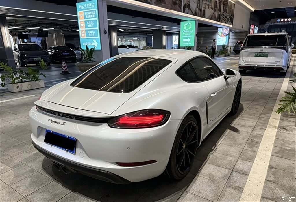 Porsche Cayman, 2018 6