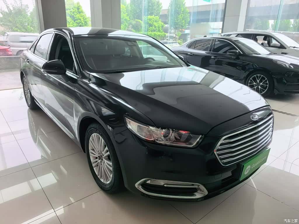 Ford Taurus, 2017 4
