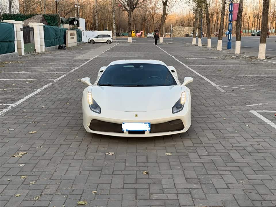 Ferrari 488