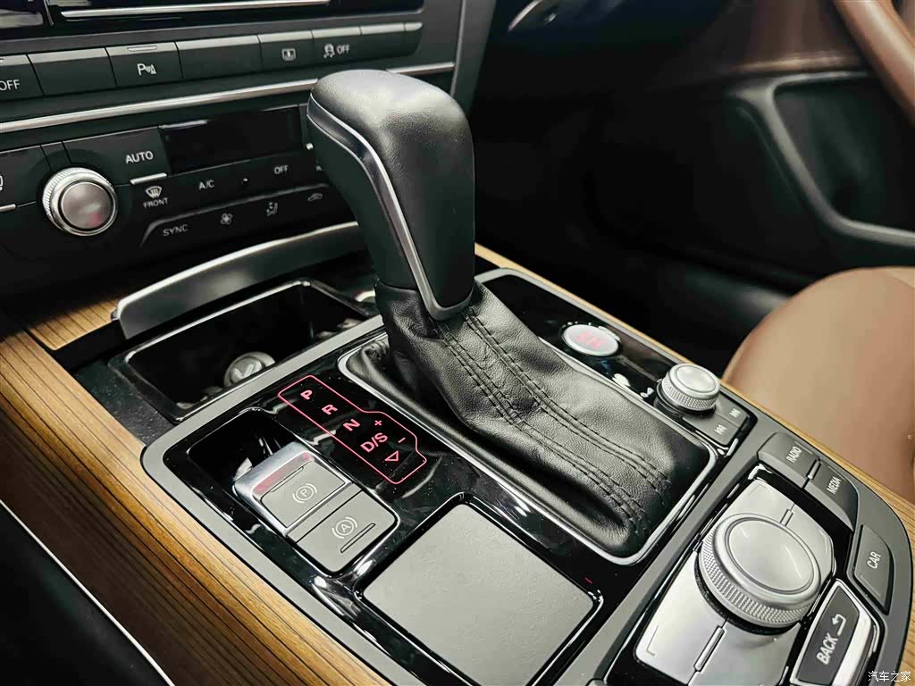 Audi A6L, 2018 15