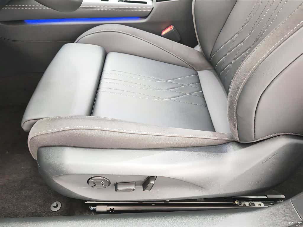 Volkswagen Magotan, 2026 20