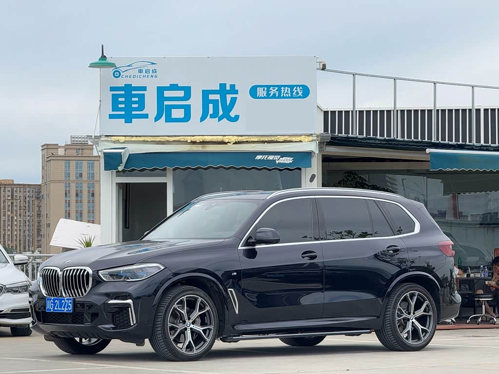 BMW X5 2022 xDrive 40Li M Sport