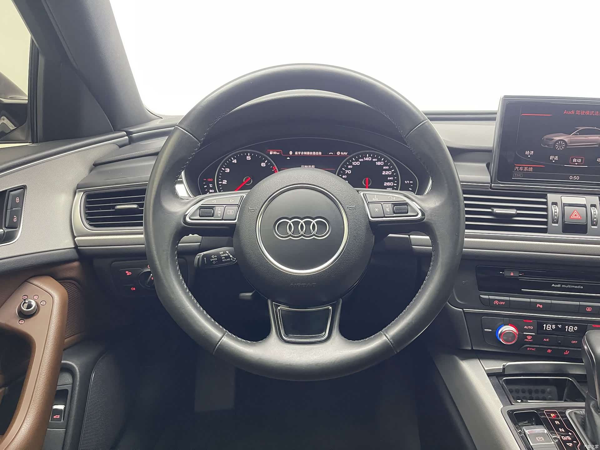 Audi A6L, 2019 11