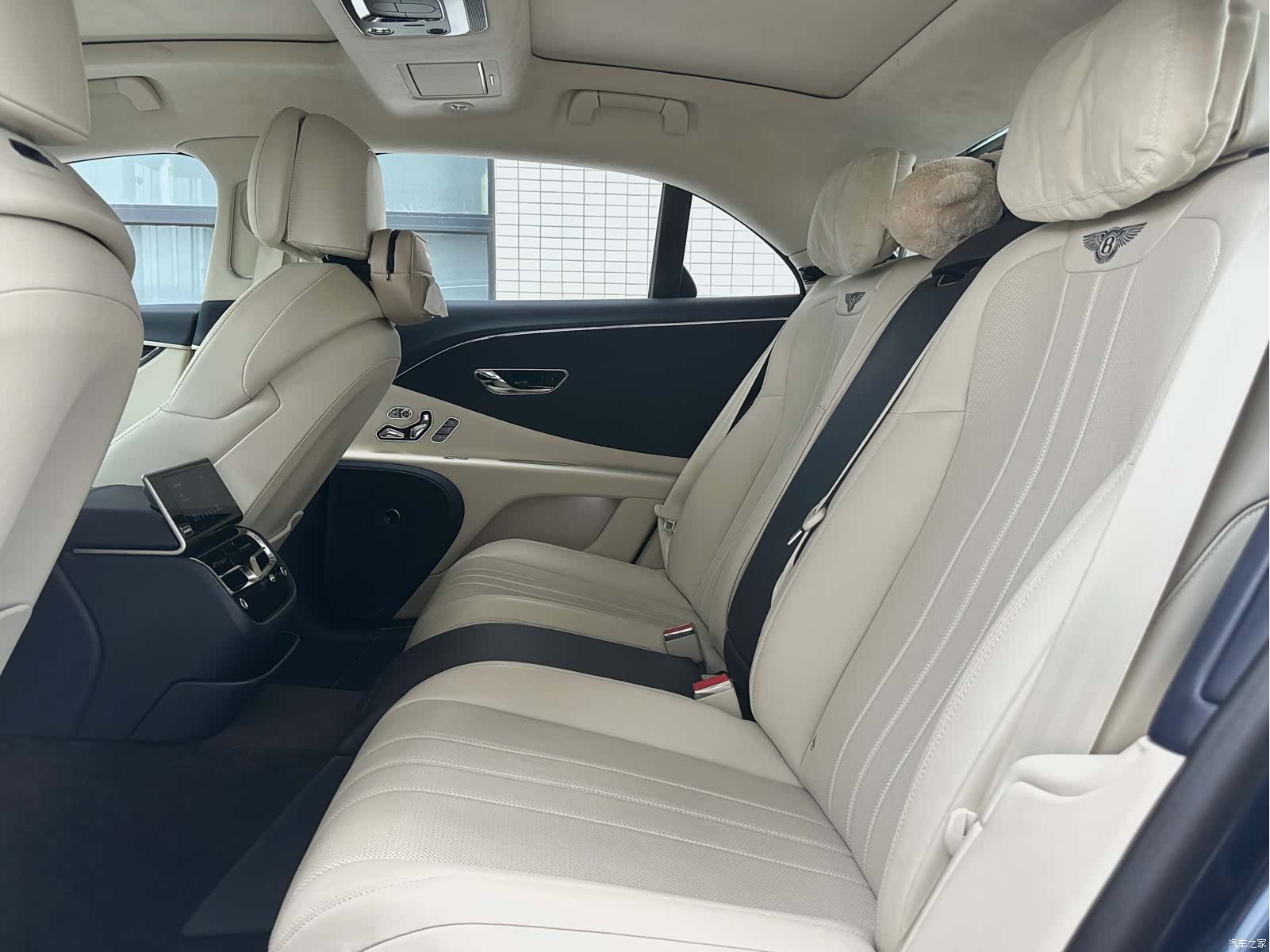 Bentley Flying Spur, 2021 10