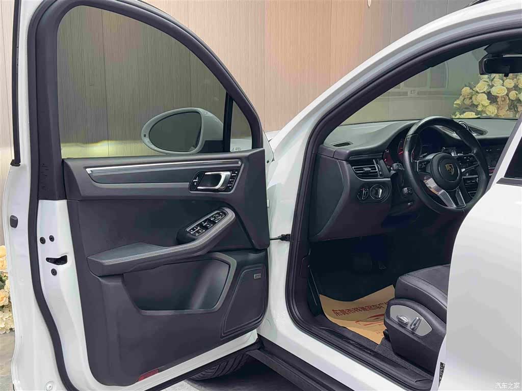 Porsche Macan, 2021 4