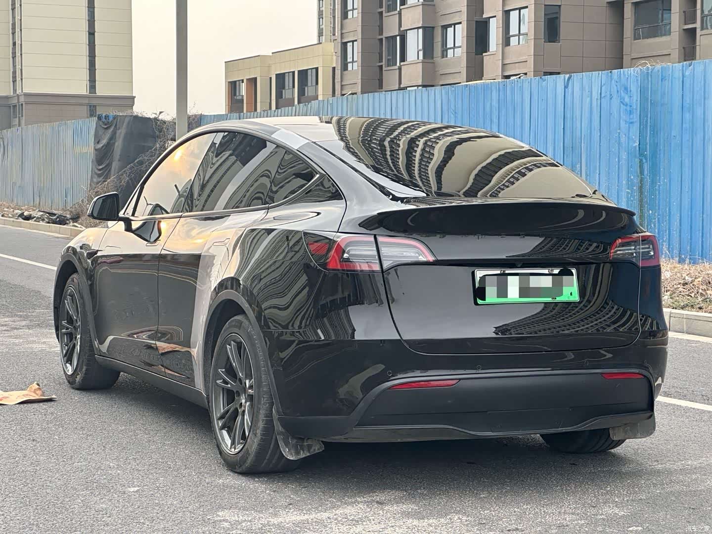 Tesla Model Y, 2024 6