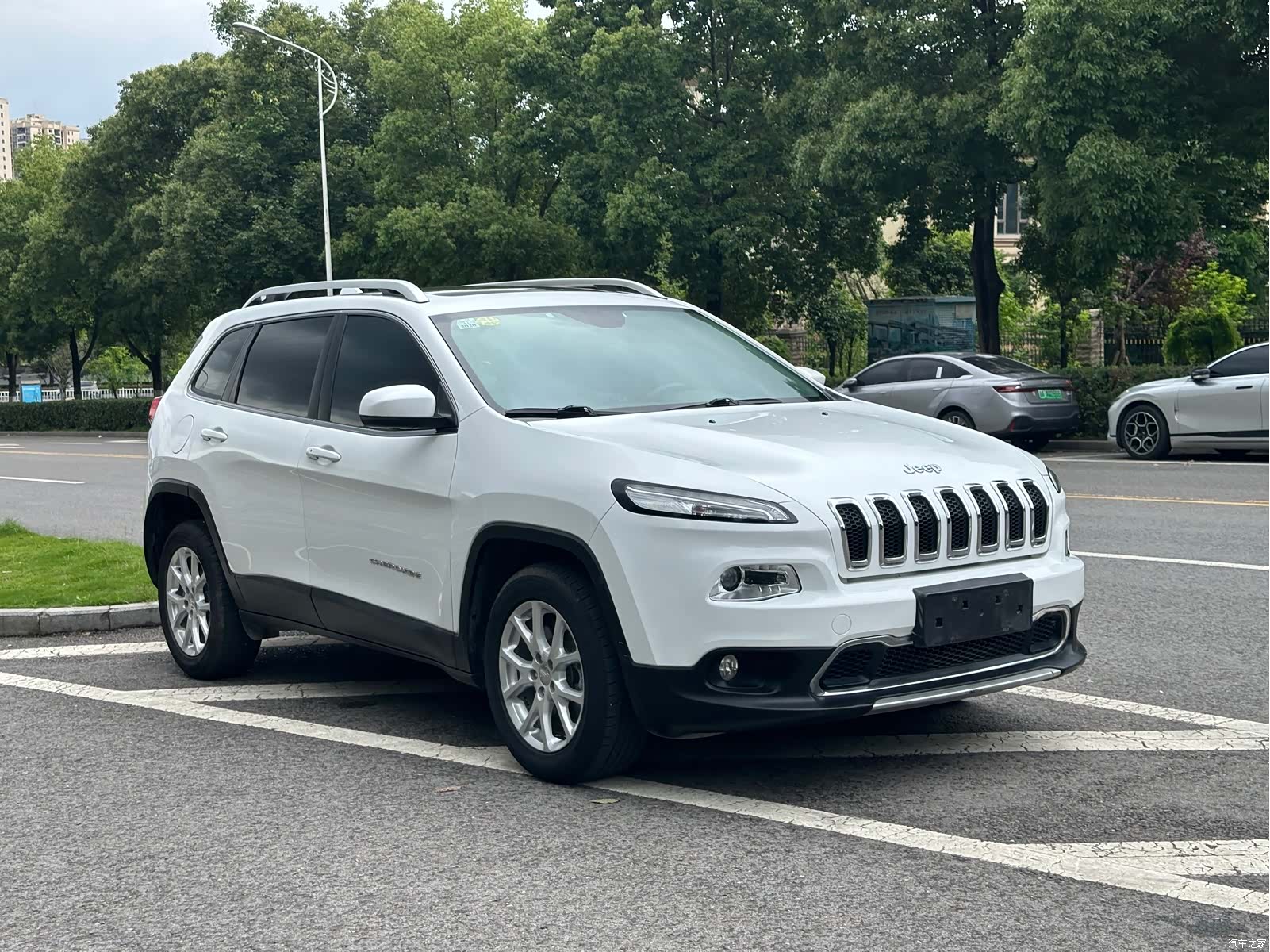 Jeep Cherokee, 2018 3