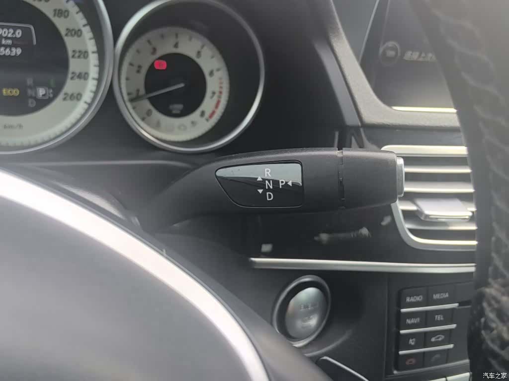Mercedes-Benz E-Class, 2015 10