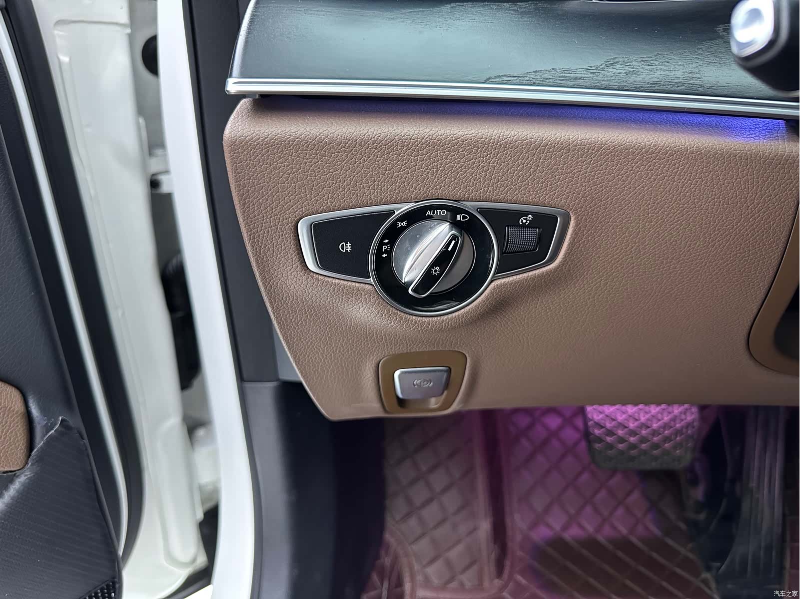 Mercedes-Benz E-Class, 2018 11